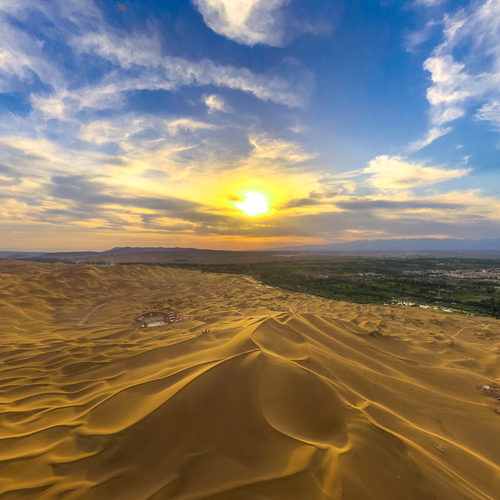 新疆库木塔格沙漠