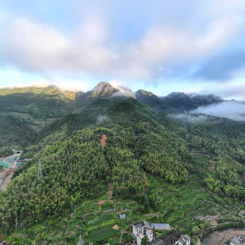 丽水庆元县月山村