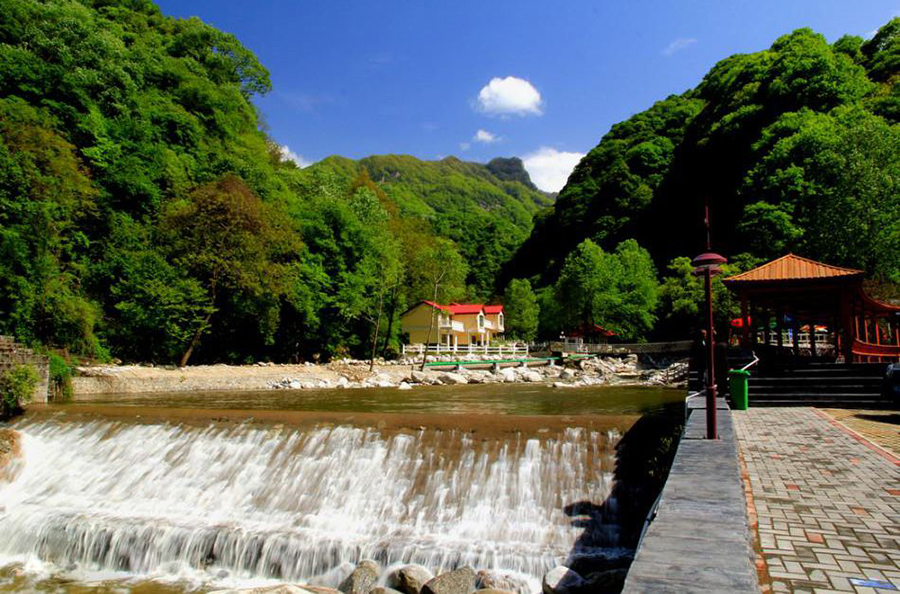 辽宁省清原满族自治县夜景