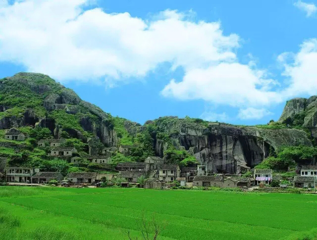 宁波宁海伍山石窟景区