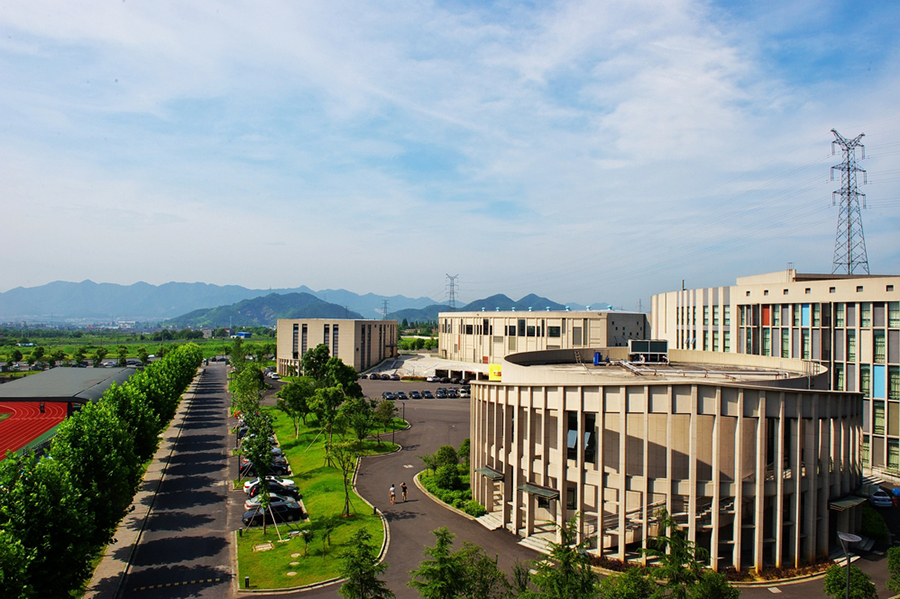 富阳学院大青校区图片