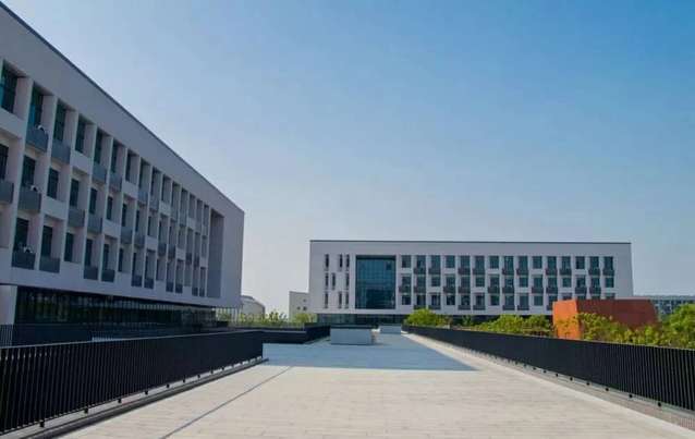 南京城市职业学院全景图片