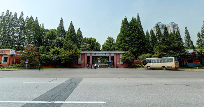 复旦大学围墙图片